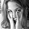 Agata - Gray.JPG